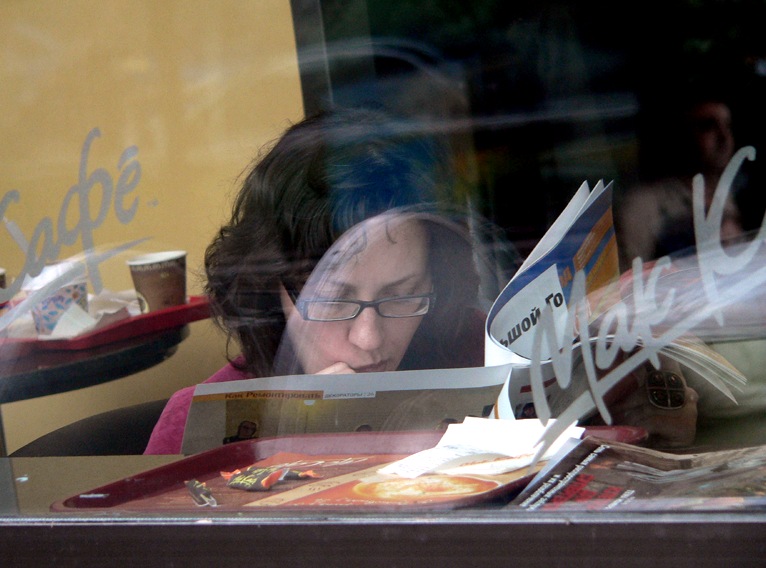 photo "lonely breakfast" tags: genre, misc., 