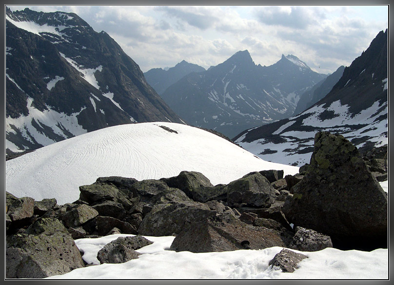 photo "Where the mounts are born (7th month)" tags: landscape, mountains, summer