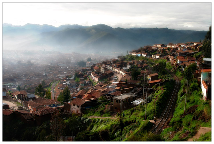 photo "Cuzco. The mountain railway in Machu Picchu." tags: landscape, mountains