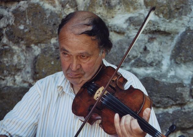 photo "violin" tags: portrait, reporting, man