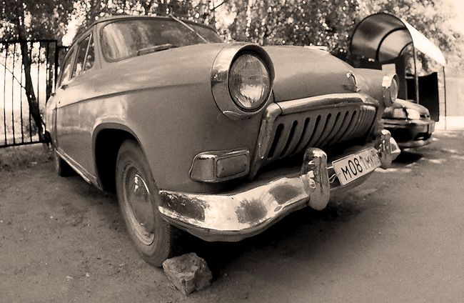 photo "GAZ-21" tags: technics, black&white, 