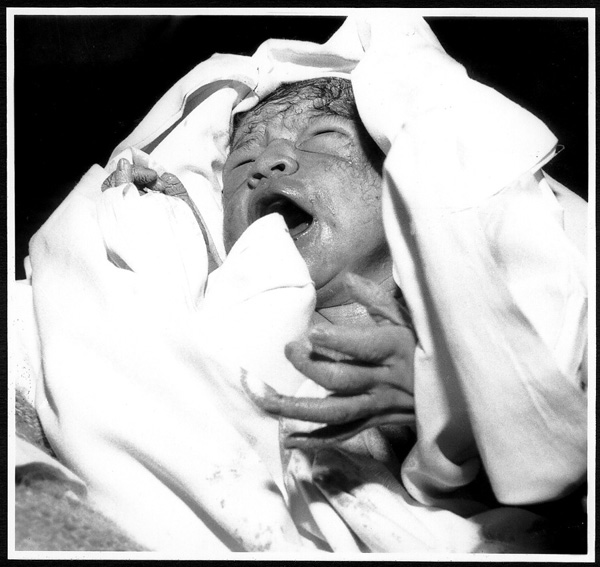 photo "childbirth" tags: portrait, black&white, children