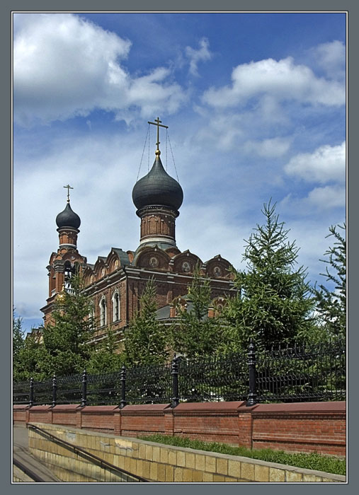 photo "New pray above the old Temple" tags: architecture, landscape, 