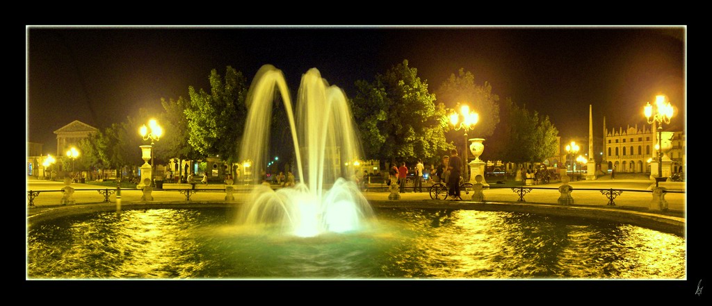 photo "italian style of nightly living" tags: misc., 