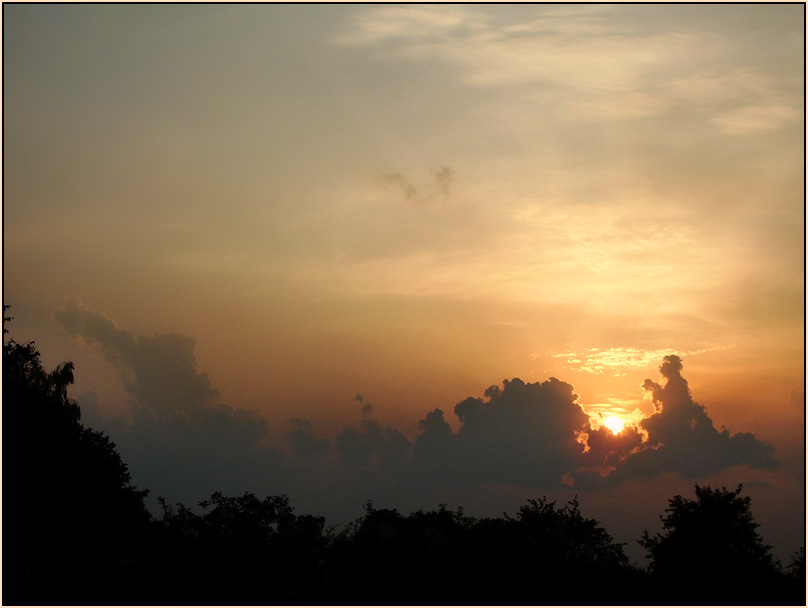 photo "Travel of the inhabitant of heaven" tags: landscape, clouds