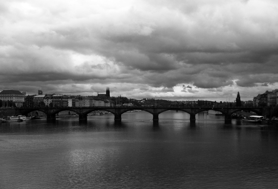 photo "Prag" tags: black&white, architecture, landscape, 