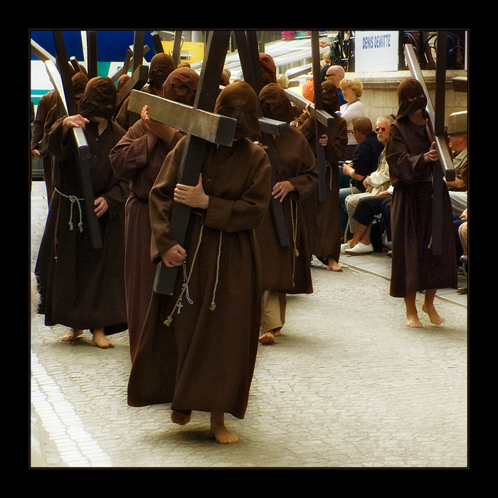 photo "Sinners..." tags: genre, travel, Europe