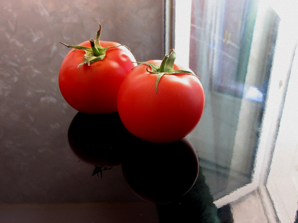 photo "Glamour tomatoes" tags: misc., still life, 