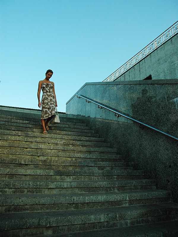 photo "Stairway" tags: portrait, genre, woman