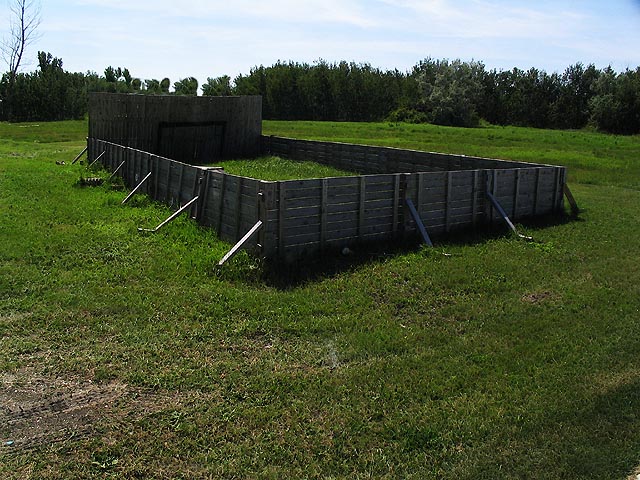 photo "Home Hockey Rink in Summer" tags: architecture, landscape, 