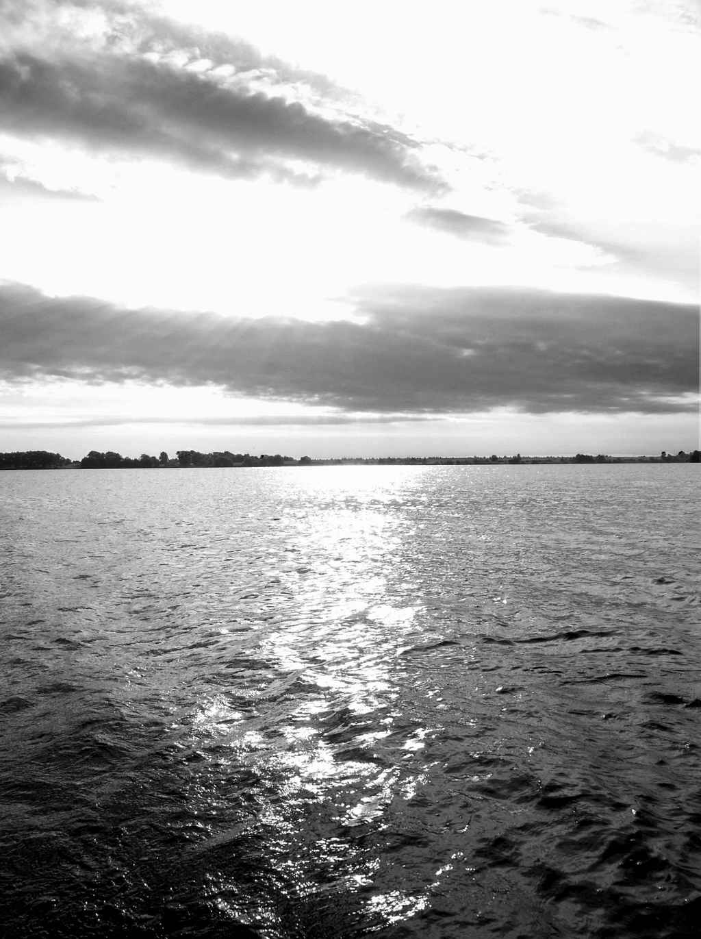 photo "Lead sunrise" tags: black&white, 