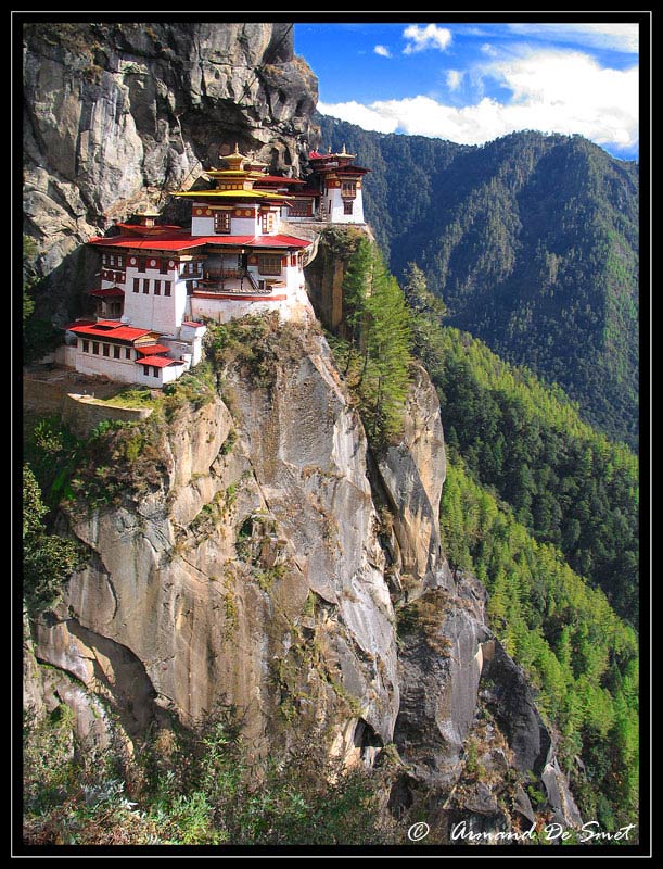 photo "Taktsang" tags: travel, architecture, landscape, Asia