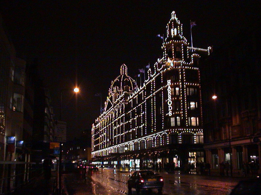 photo "Harrod's" tags: travel, Europe