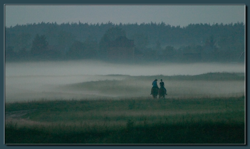 photo "Walk in Fog (2)" tags: landscape, night