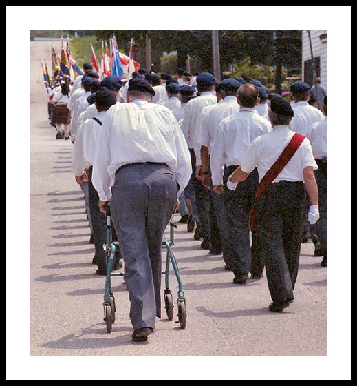 photo "wider version of Bringing up the rear Veterans' Pa" tags: reporting, portrait, 
