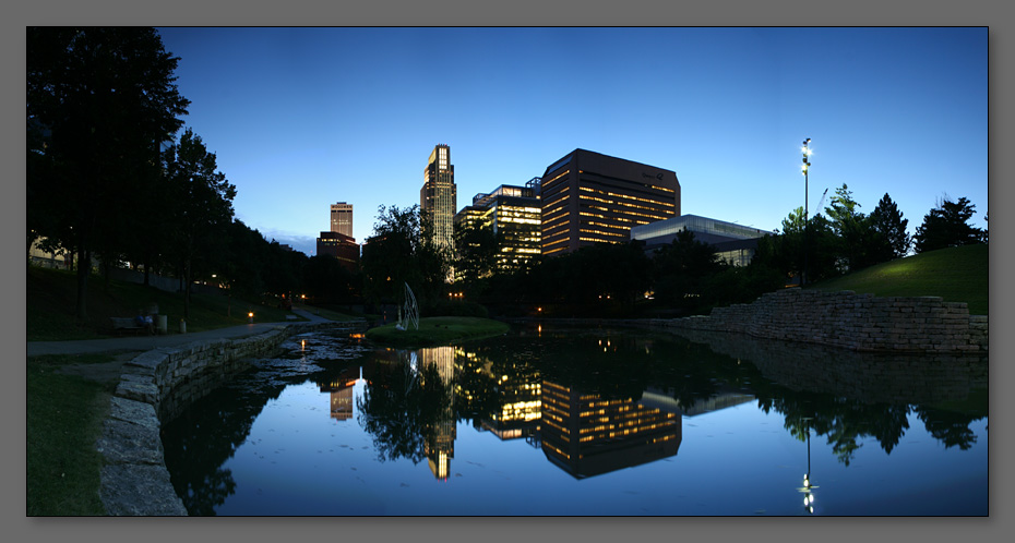 photo "Night Omaha" tags: architecture, landscape, water