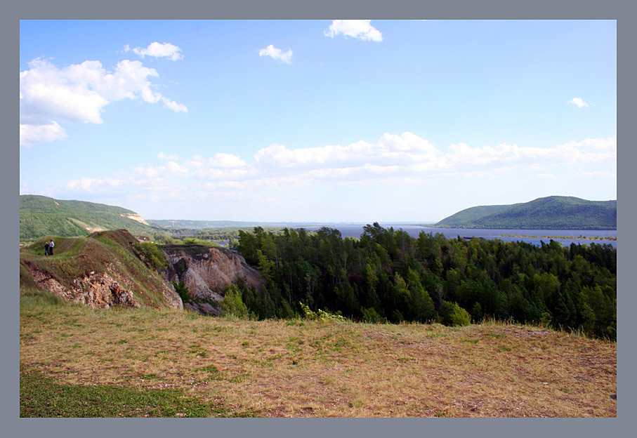 photo "*" tags: landscape, clouds, mountains