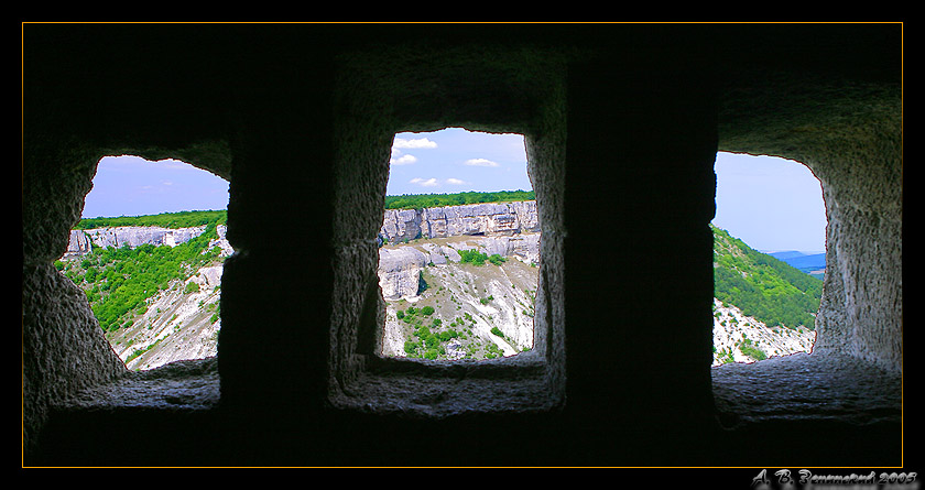 photo "Three windows." tags: landscape, mountains