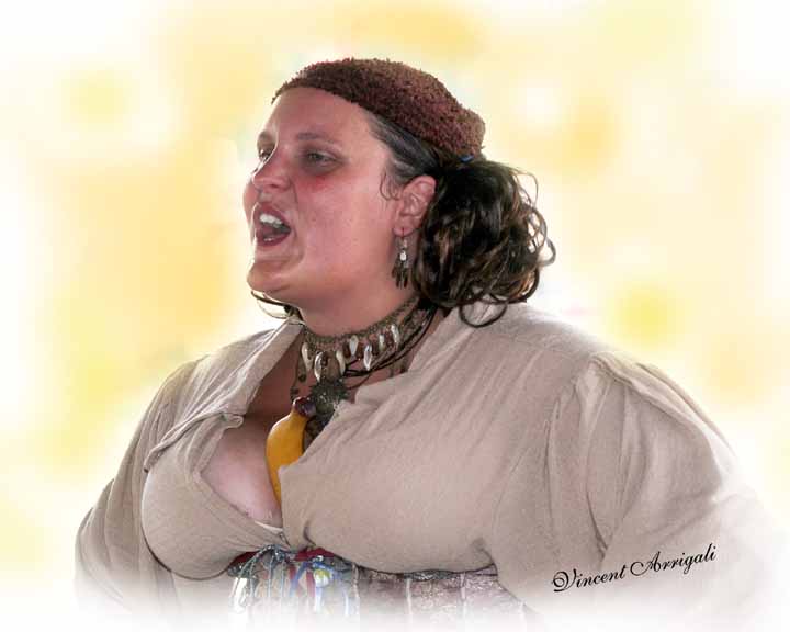 photo "When the Fat lady Sings" tags: portrait, woman