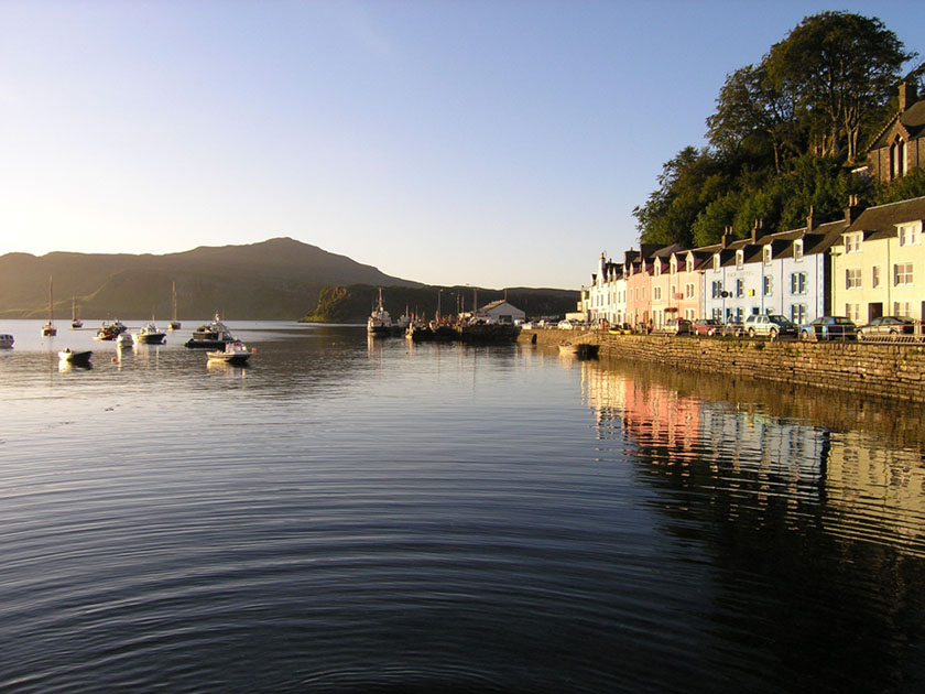 photo "portree harbour" tags: landscape, water