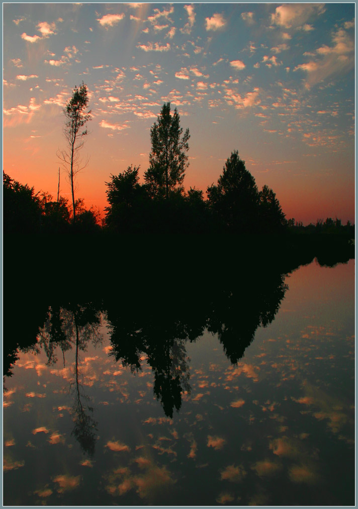 photo "Farewell to summer" tags: landscape, clouds, forest