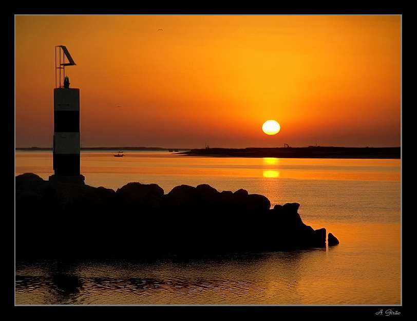 photo "Two ligths" tags: landscape, sunset, water