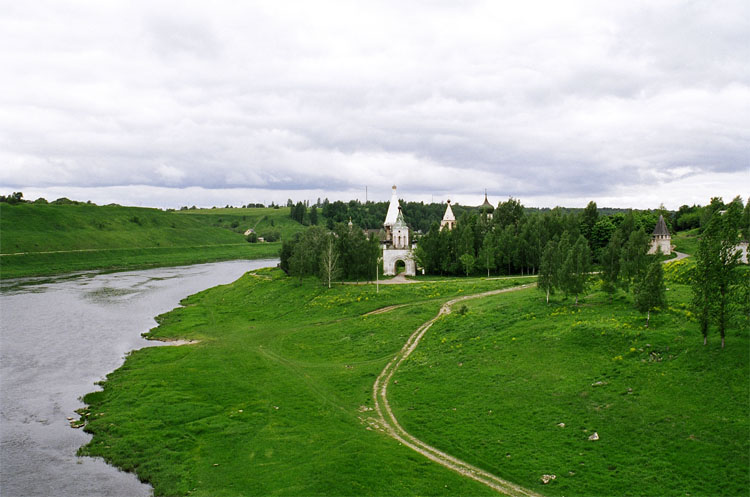 photo "Mine the native land is wide" tags: architecture, landscape, 