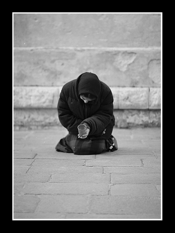 photo "The other side of Venice" tags: portrait, reporting, woman