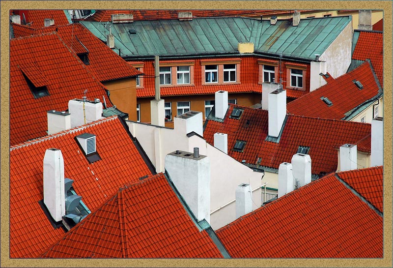 photo "The Prague roofs" tags: travel, architecture, landscape, Europe