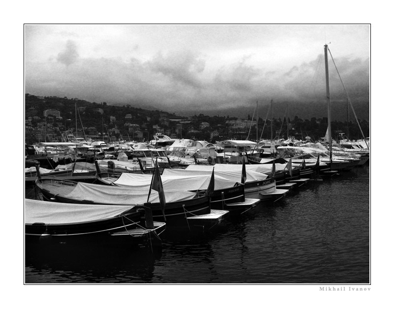 photo "Italian Fishing Boats" tags: black&white, travel, Europe