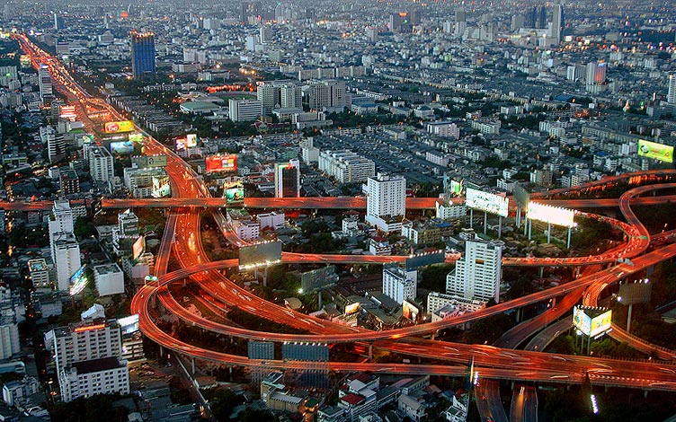 photo "Bangkok - city of contrasts" tags: travel, architecture, landscape, Asia