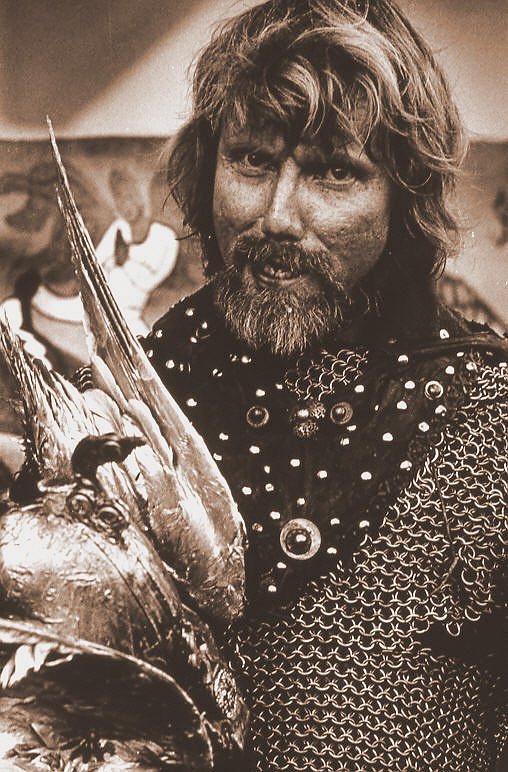 photo "Viking Knight" tags: portrait, black&white, man