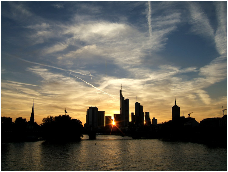 photo "Skyline" tags: architecture, landscape, sunset