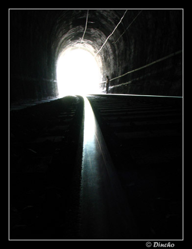 photo "Light in the tunnel" tags: genre, 