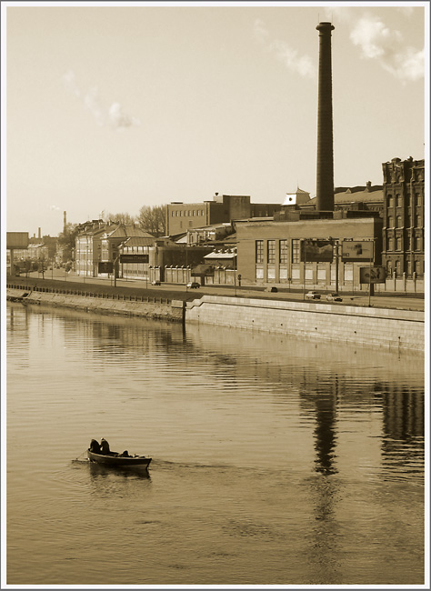 photo "Cleaners of river" tags: architecture, reporting, landscape, 