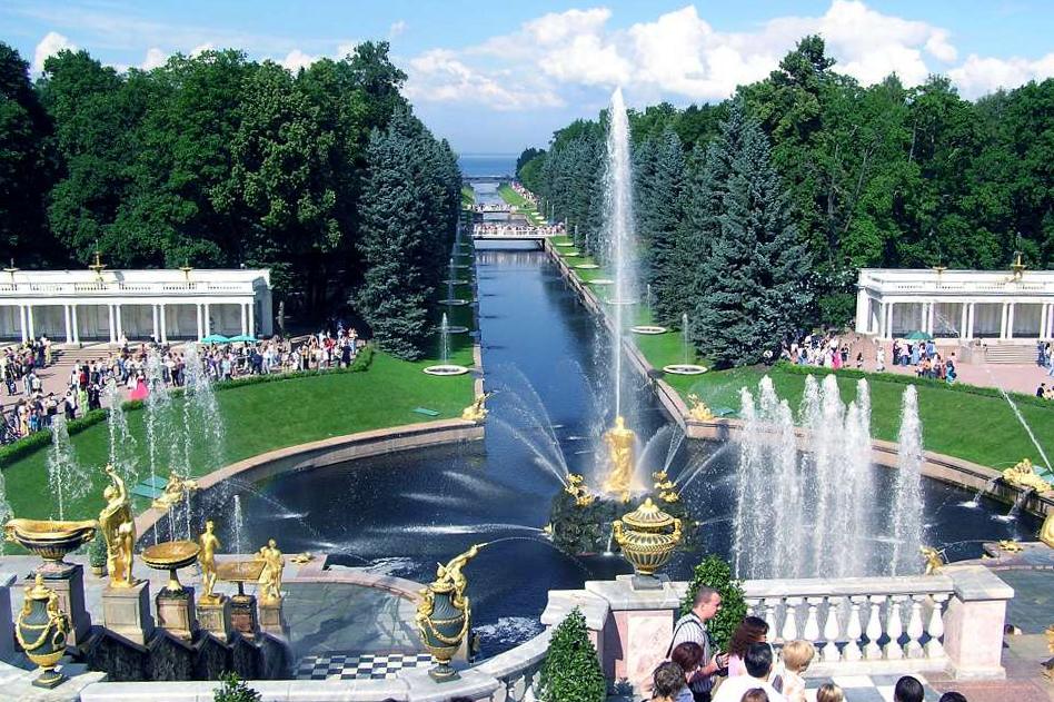 photo "Grand cascade of Petergof. Perspective." tags: travel, architecture, landscape, Europe