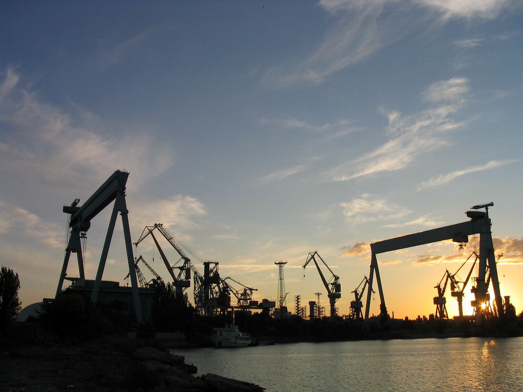 photo "shipyard" tags: landscape, sunset