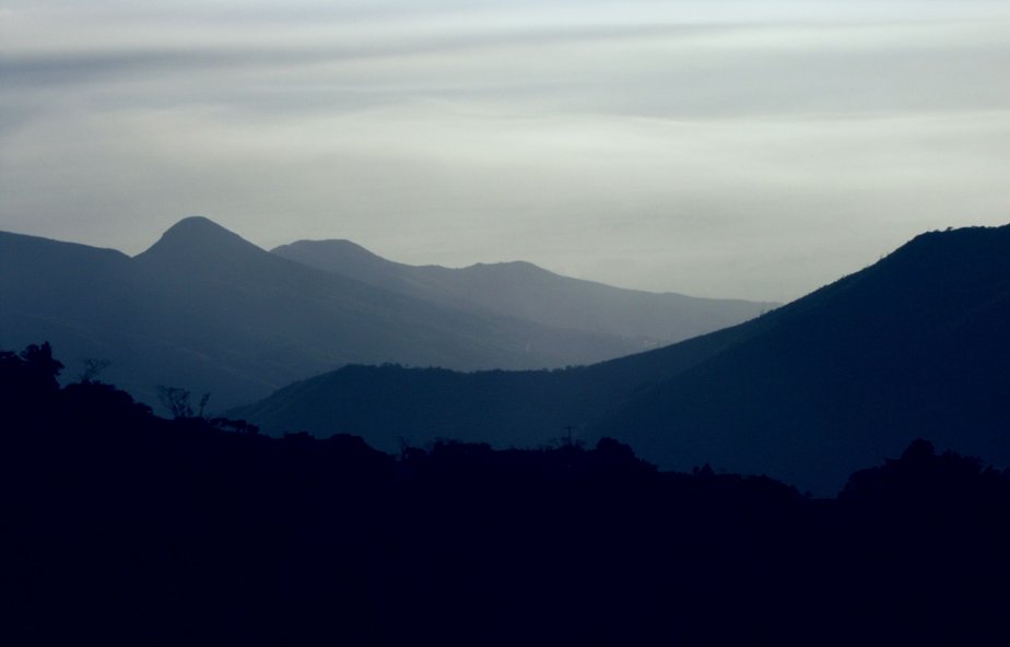 photo "Distance" tags: landscape, mountains, night