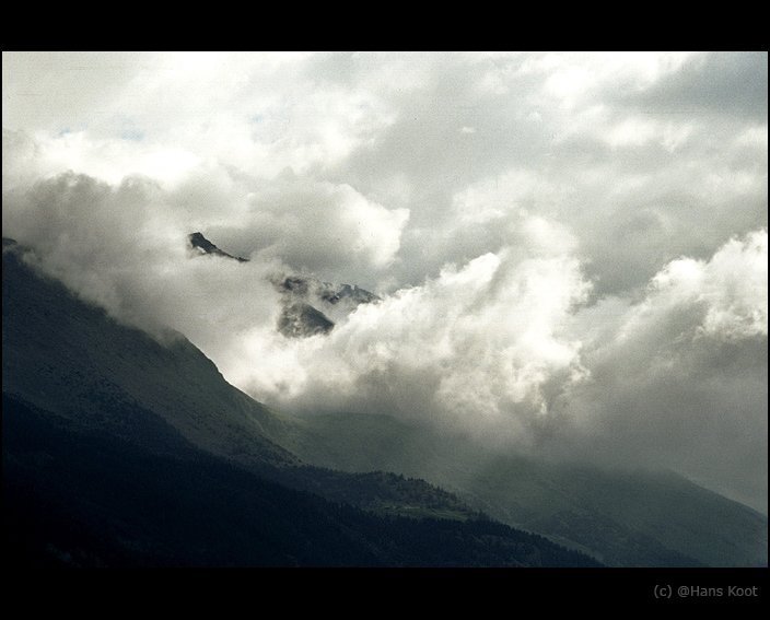 фото "a play with light and clouds" метки: пейзаж, горы, облака