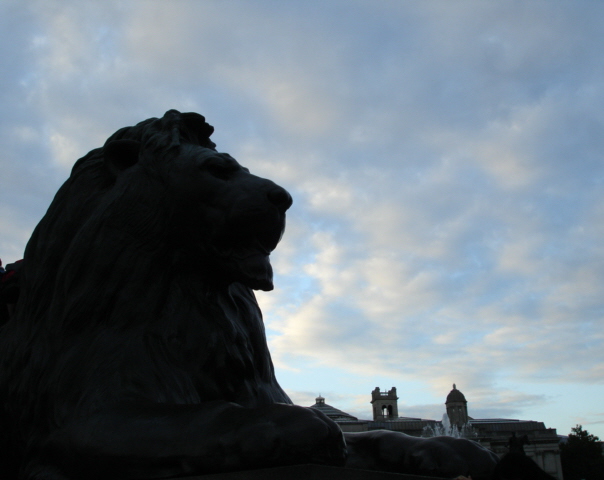 photo "lord nelson lion..." tags: architecture, landscape, 