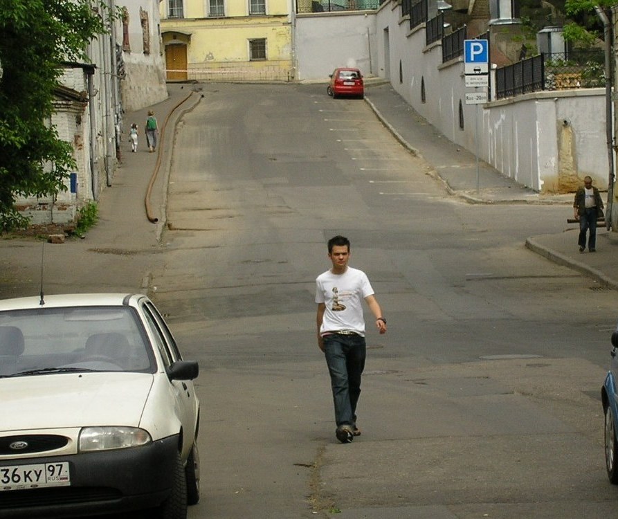 photo "I walk a lonely road" tags: portrait, man