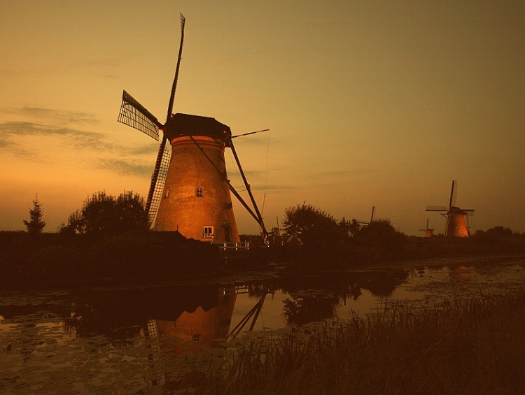 photo "Good evening Кinderdijk" tags: landscape, night, sunset