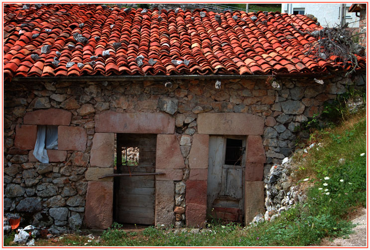 photo "Looking for a villa?  Spain, Picos de Europa" tags: travel, Europe