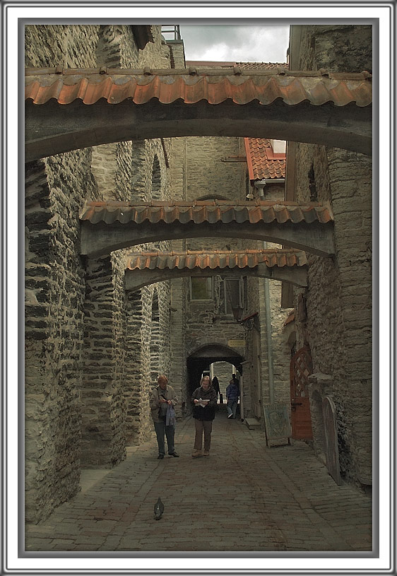 photo "In an old city #6" tags: architecture, travel, landscape, Europe