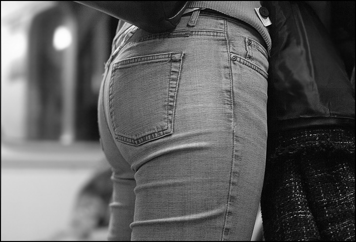 photo "Touch" tags: black&white, portrait, 