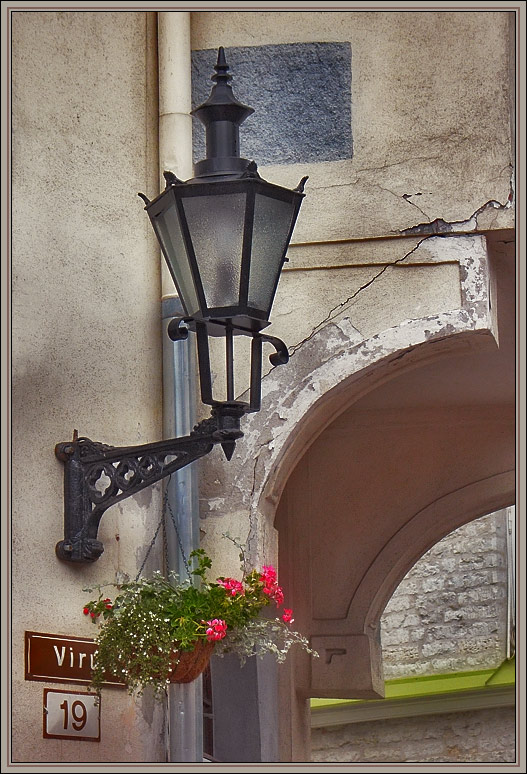 photo "In an old city #7" tags: architecture, travel, landscape, Europe