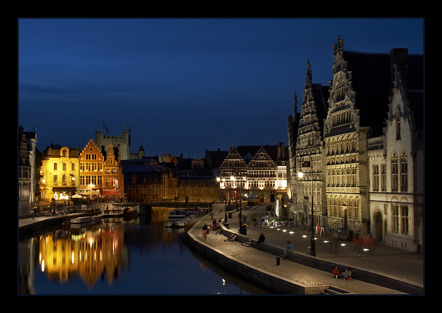 photo "Walks on night city." tags: travel, architecture, landscape, Europe