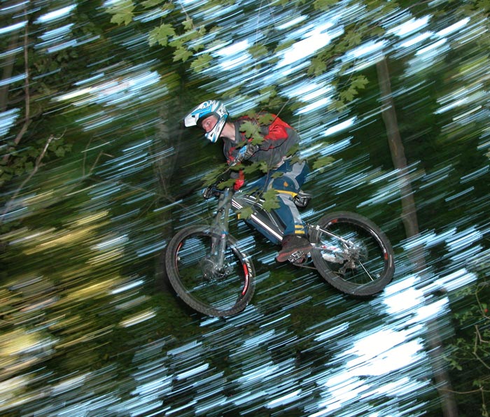 photo "Flying biker" tags: sport, reporting, 
