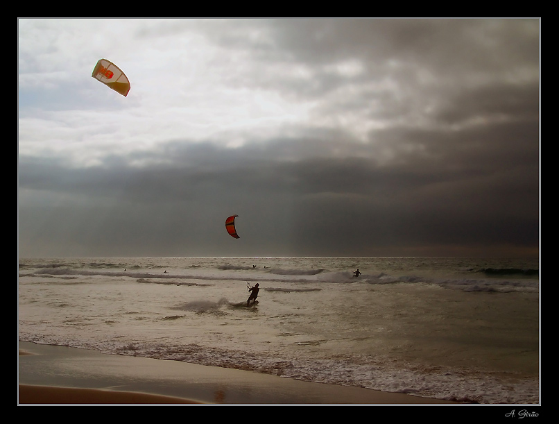 photo "Surfing in the light" tags: sport, landscape, water