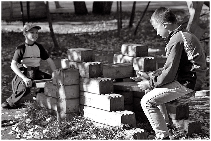 photo "Let's play?" tags: genre, black&white, 